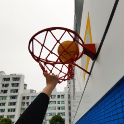 怎么投篮手型不稳定(怎样的手型才能帮助你在比赛中稳定投篮？)