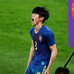 为什么中国足球 世界杯(中国足球的窘境，世界杯为何只能用中文观看？)