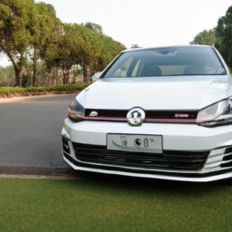 golf7报价(高尔夫7报价分析：如何选择适合自己的车型？)