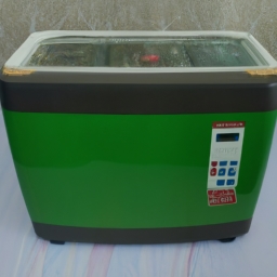 冰箱温控器拆卸图解(冰箱温度不稳，怎么拆卸温控器解决？)