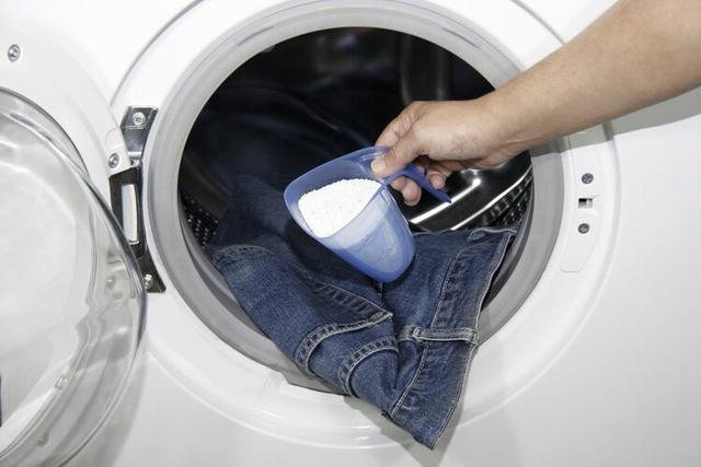 袜子能用洗衣机洗吗和内裤一起洗卫不卫生很多人可能搞错了