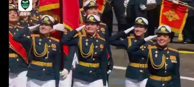 5月9日俄在红场举行了阅兵仪式普京高呼三声乌拉