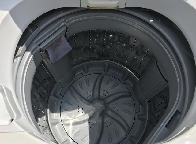 洗衣机拆开又脏又臭这样清洁就像洗衣机中加了吸尘器