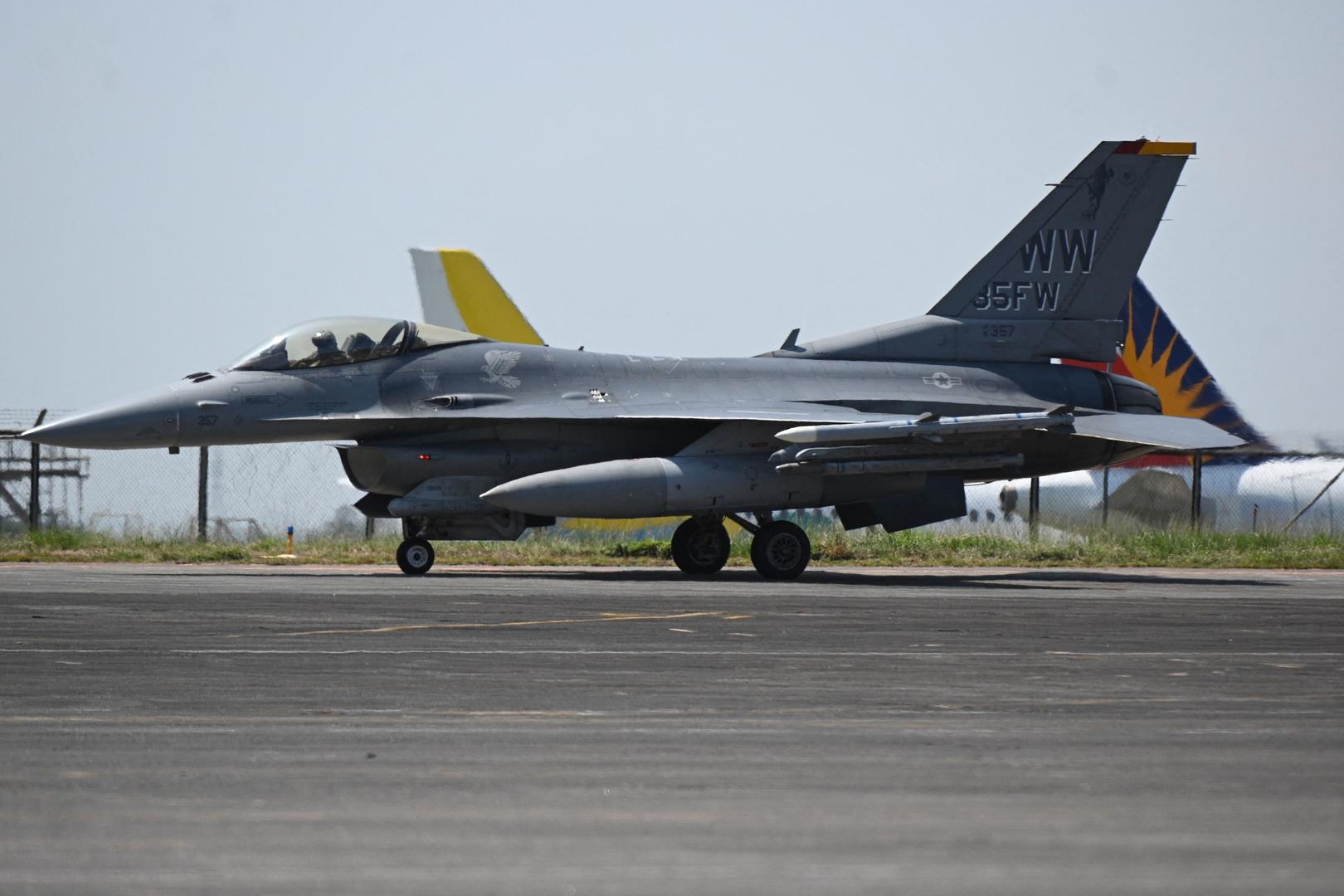 西方压力分歧：乌克兰F-16战机？（乌克兰空军战斗机）
