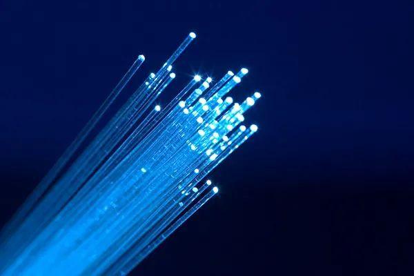宽带、光纤、网线的区别（宽带光纤和网线的区别）