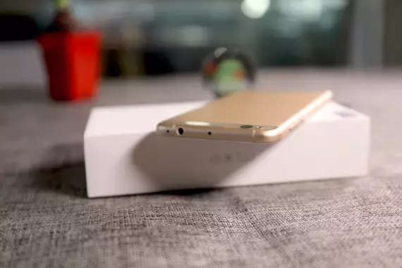 小米5c：千元机里最美，工艺媲美苹果！（小米5c手机价格多少）