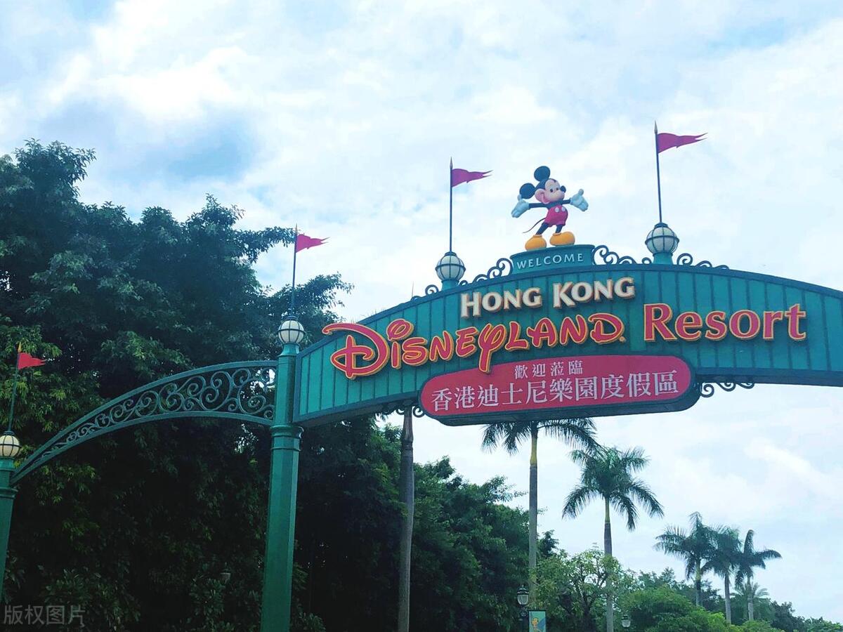 香港迪士尼340万人次到访，你去了吗？（香港迪士尼乐园吸引了不少内地的旅游者）
