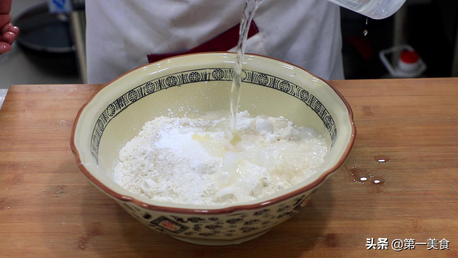 松软可口，豆沙包制作图文指南（豆沙包的制作方法和步骤）