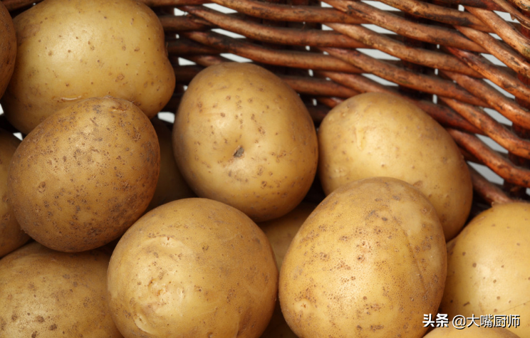 土豆美食：5种健康下饭，消秋肥。（土豆咋做好吃下饭）